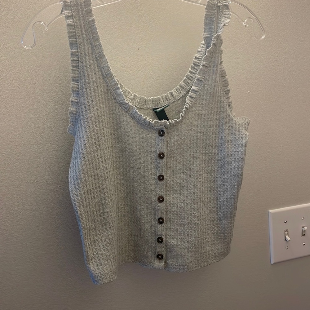 Wild Fable button down gray tank top.